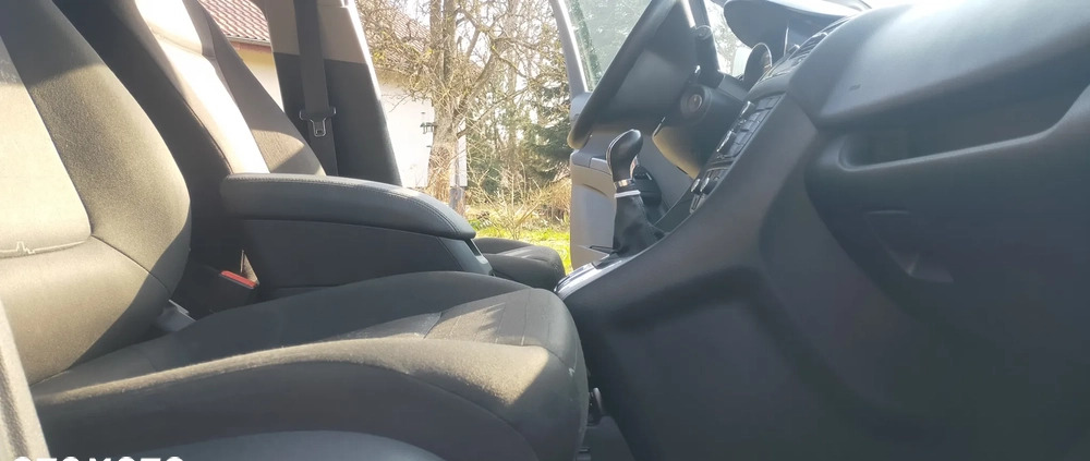Opel Meriva cena 22900 przebieg: 111700, rok produkcji 2011 z Olsztyn małe 436